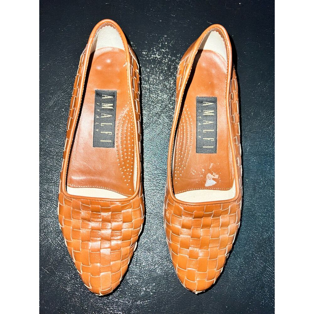 Amalfi Made In Italy Ladies Vintage Woven Leather Loafer - size 7